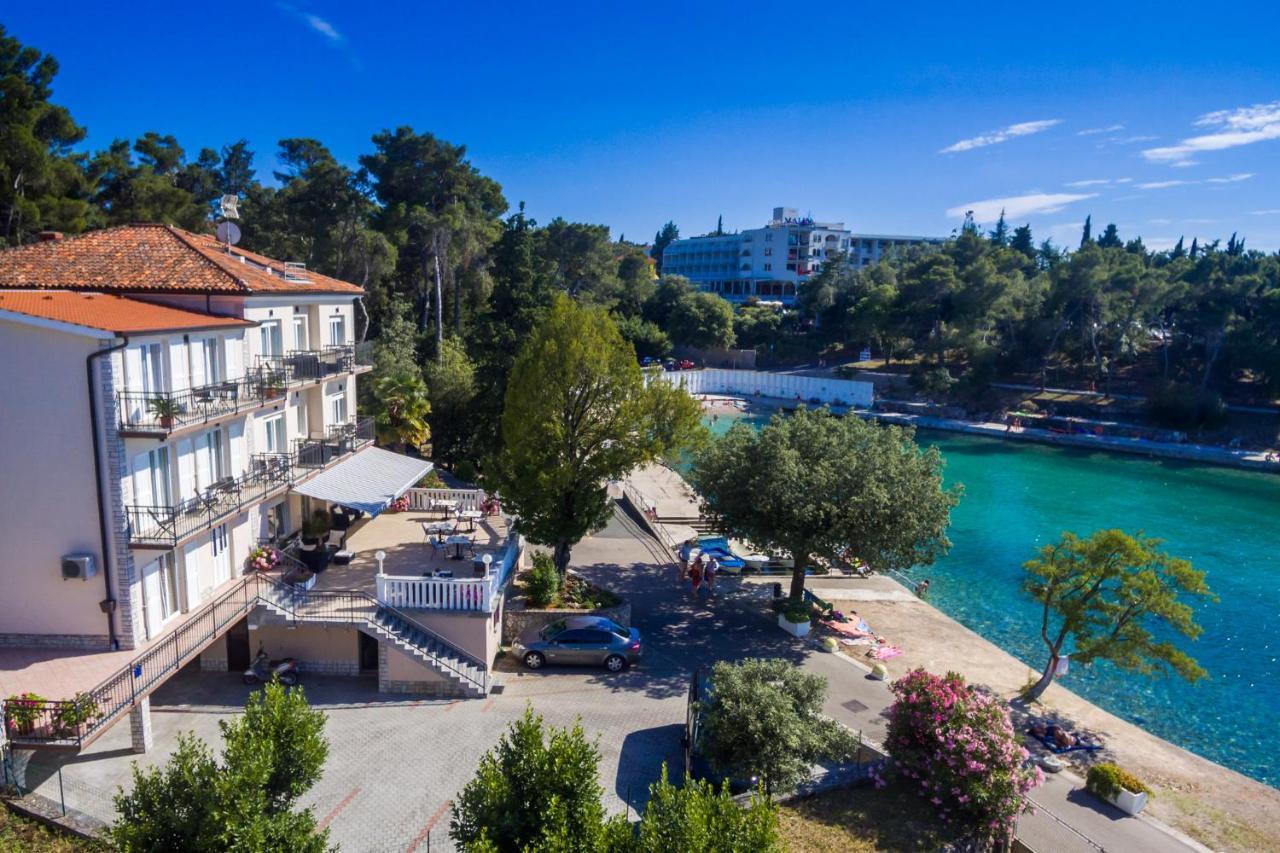 Apartments & Rooms Milcetic D Малинска Екстериор снимка
