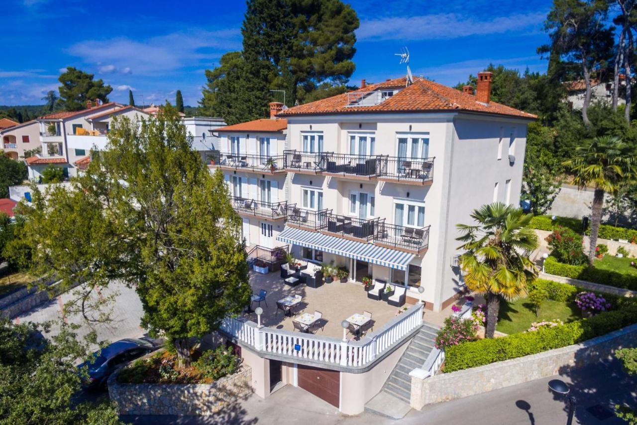 Apartments & Rooms Milcetic D Малинска Екстериор снимка