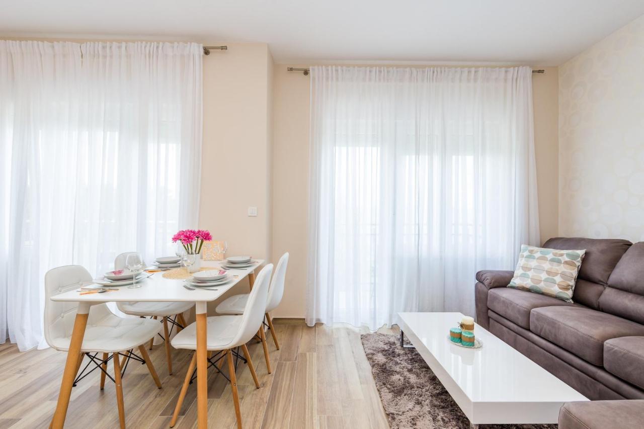 Apartments & Rooms Milcetic D Малинска Екстериор снимка